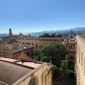 Altrove , Cagliari Italië