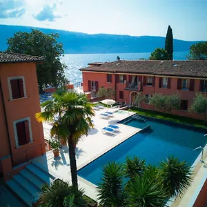 Bogliaco 4*, Gargnano Italië