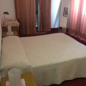 Moderno 3*, Lecco Italië
