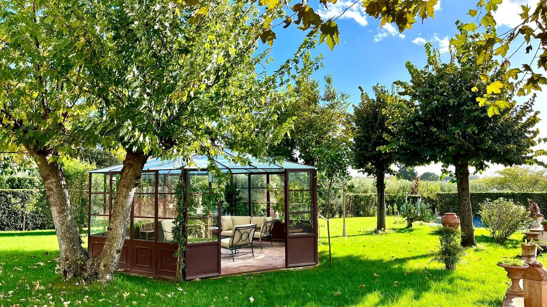 Ninfeo Dell' Arancera Bed & Breakfast Calci